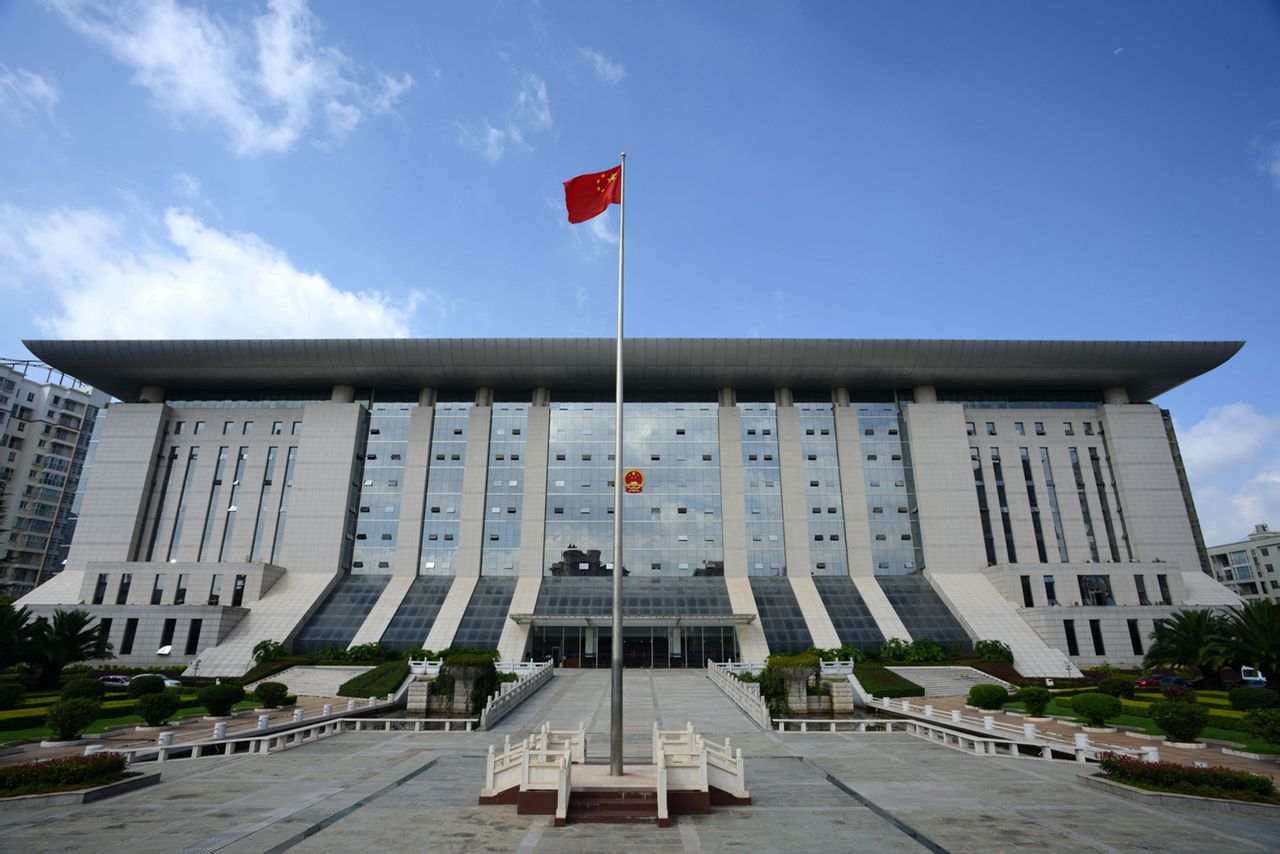 法院明确：买了地下停车位，还要交停车费！物业费不包含“停车费”！